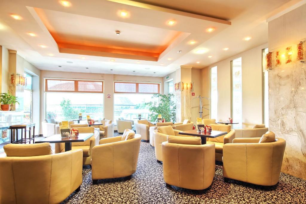Hotel Festival Ополе Екстер'єр фото
