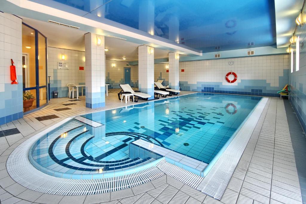 Hotel Festival Ополе Екстер'єр фото