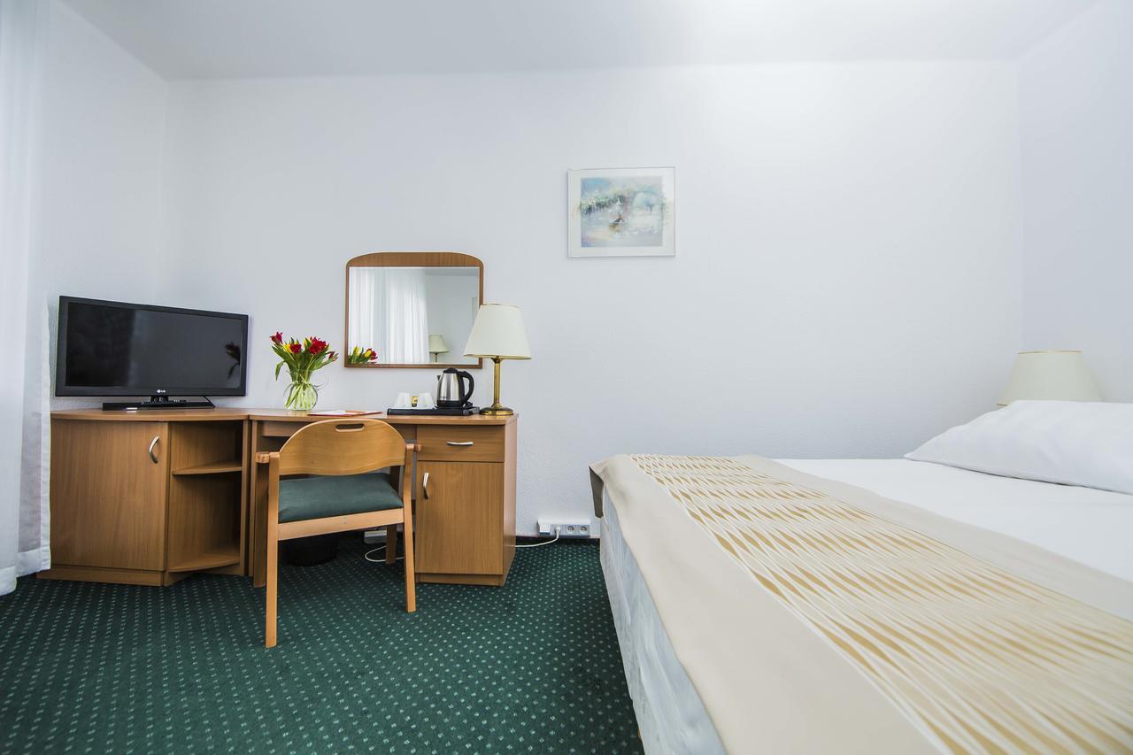Hotel Festival Ополе Екстер'єр фото